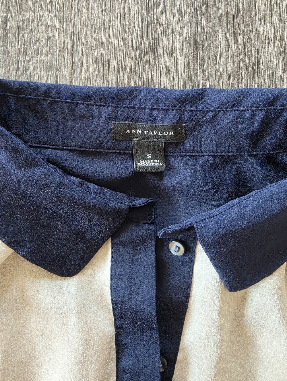 Ann Taylor Collared Blouse - Picture 5 of 7